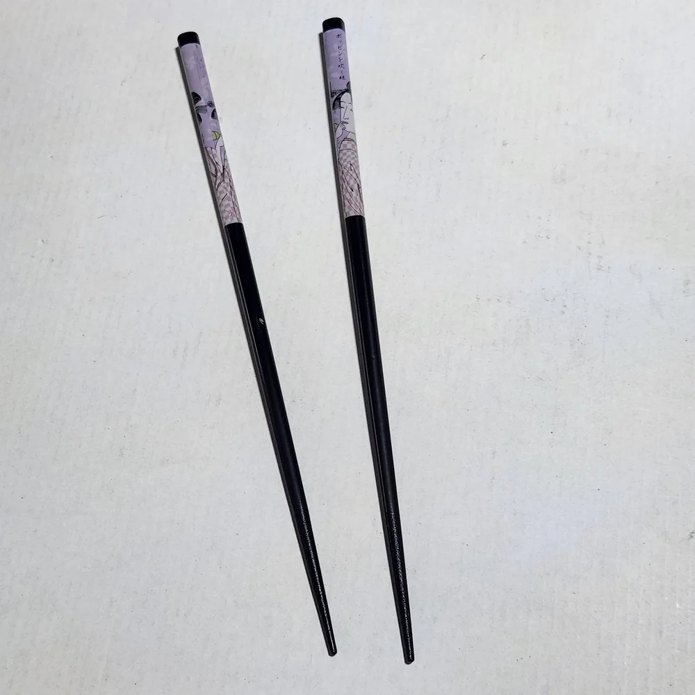 Elegant Purple Chopsticks with Geisha Design